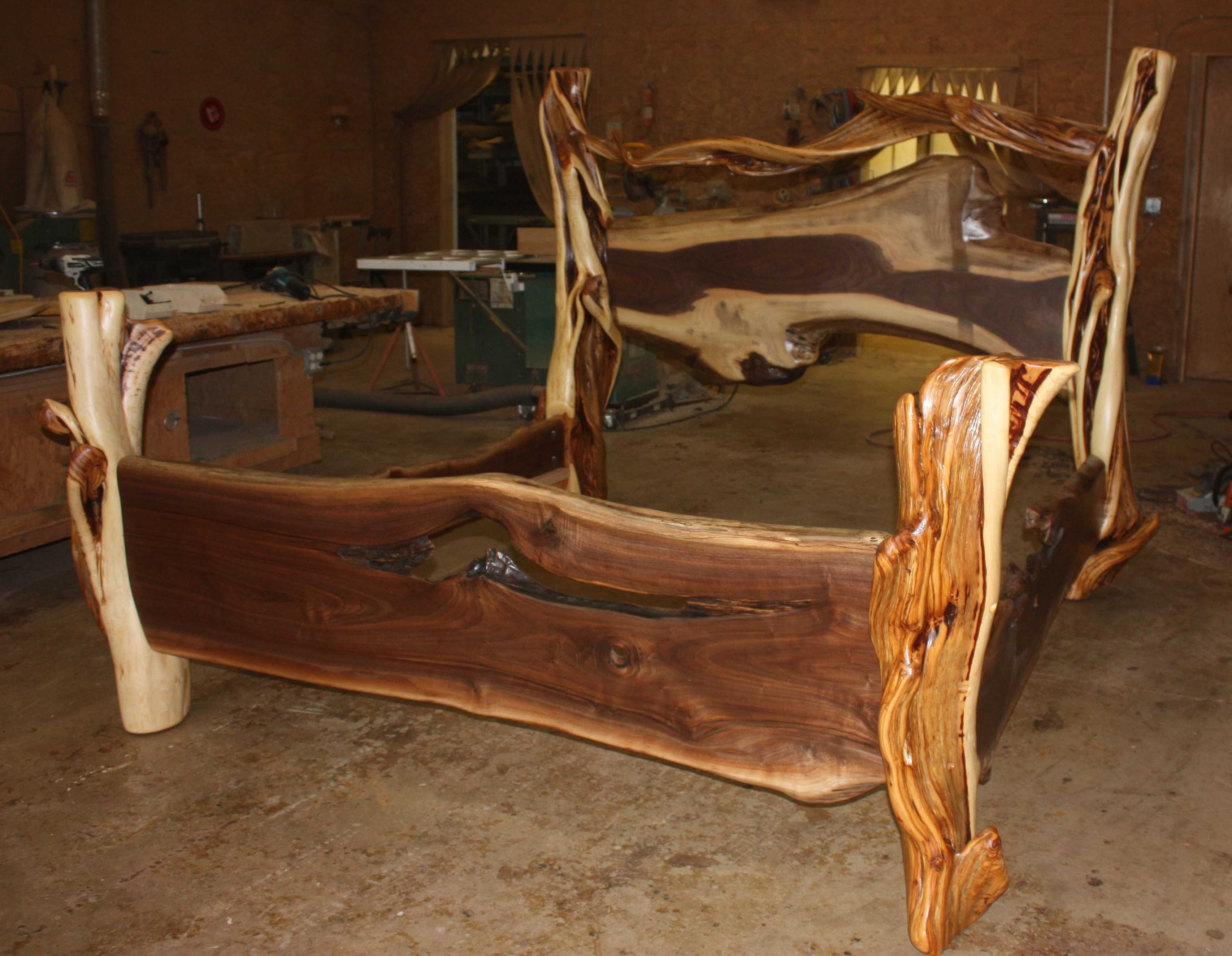 Walnut/Juniper Bed