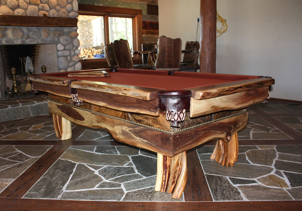 Walnut pooltable